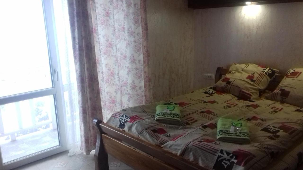 Kreitser Lazeshchyna Extérieur photo